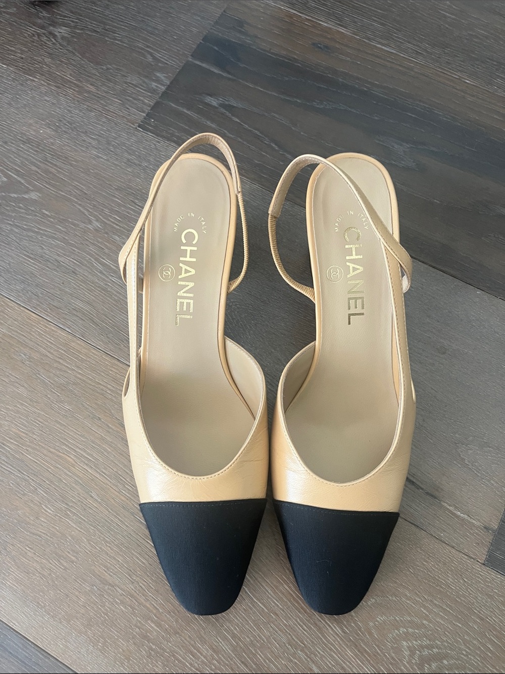 38.5 CHANEL Beige and Black Two-Tone Slingback Mules